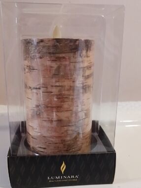 Gorgeous! LUMINARA Birch Bark LED Flameless Candle - Cream & Brown